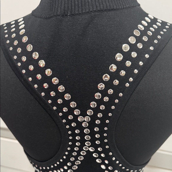 Elegant Black Tank Top with Silver Studs - Picture 4 of 6
